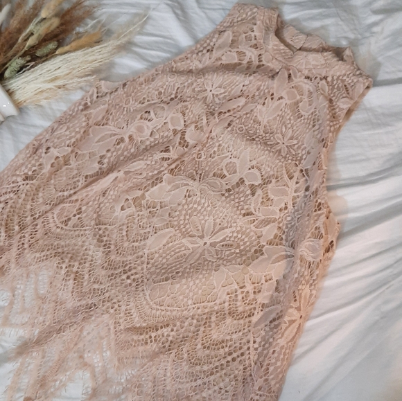 Pink halter top - Picture 6 of 6